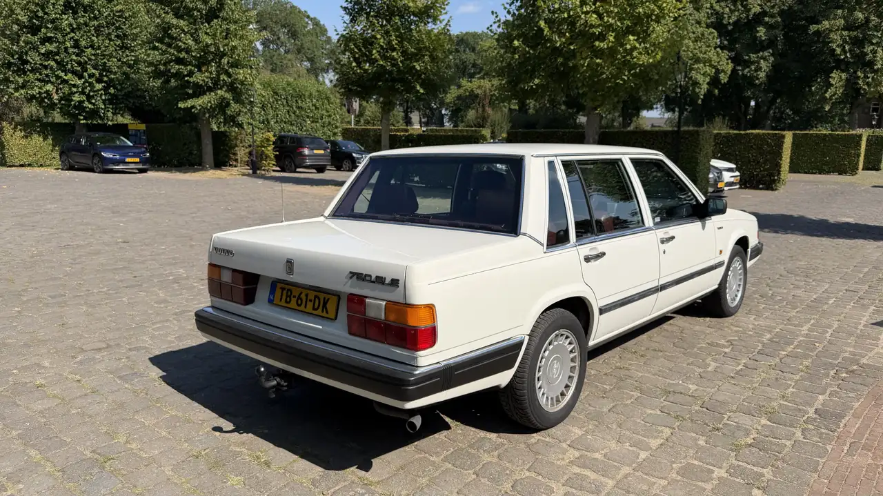 Volvo 760 2.8 V6 Aut Airco 1988 origineel NL, zeer mooi!, foto 8