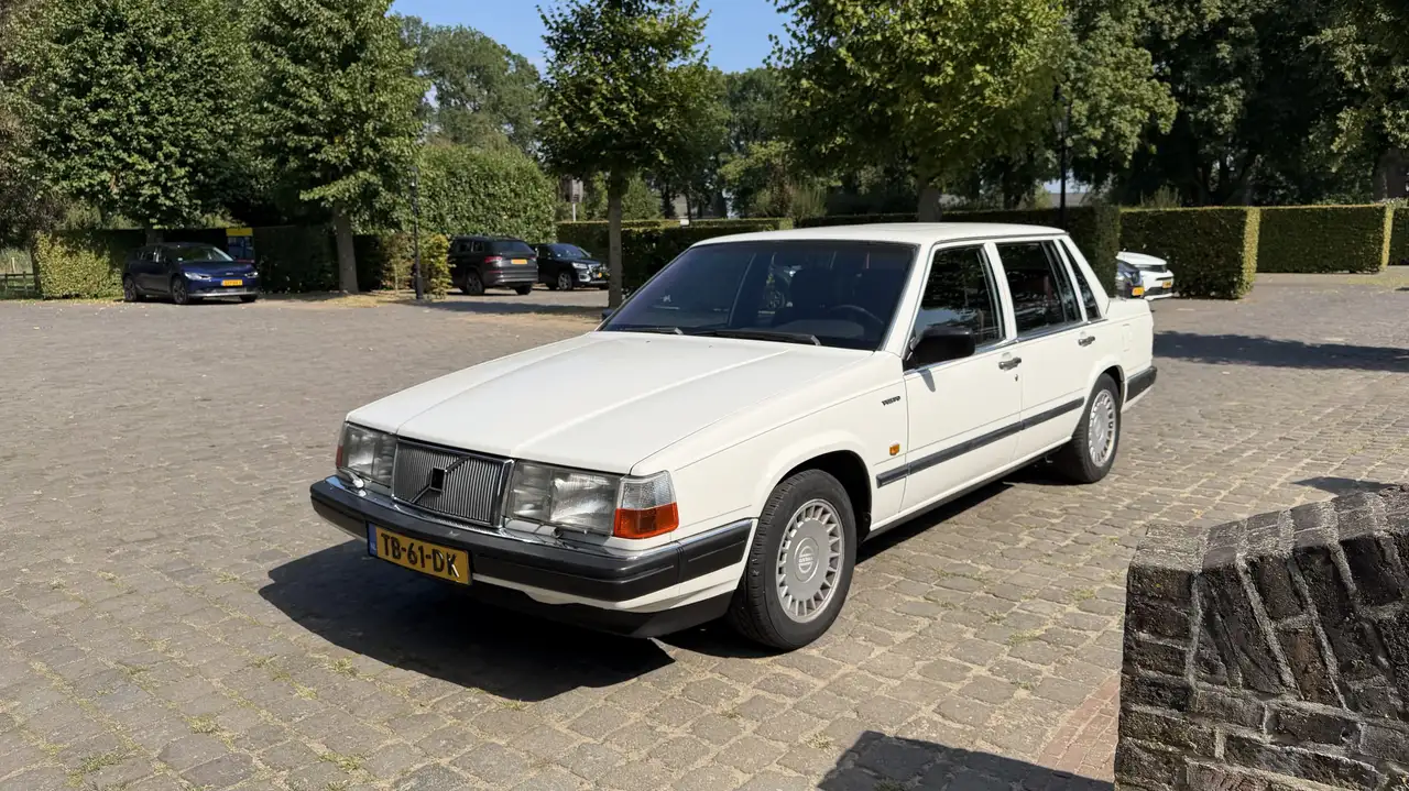 Volvo 760 2.8 V6 Aut Airco 1988 origineel NL, zeer mooi!, foto 3