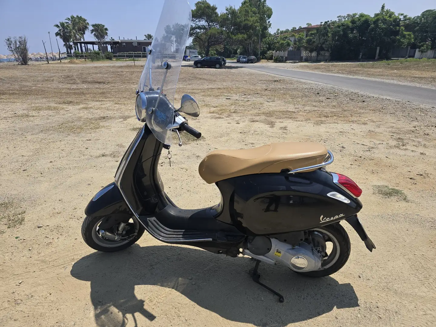 Piaggio Primavera Negro - 1