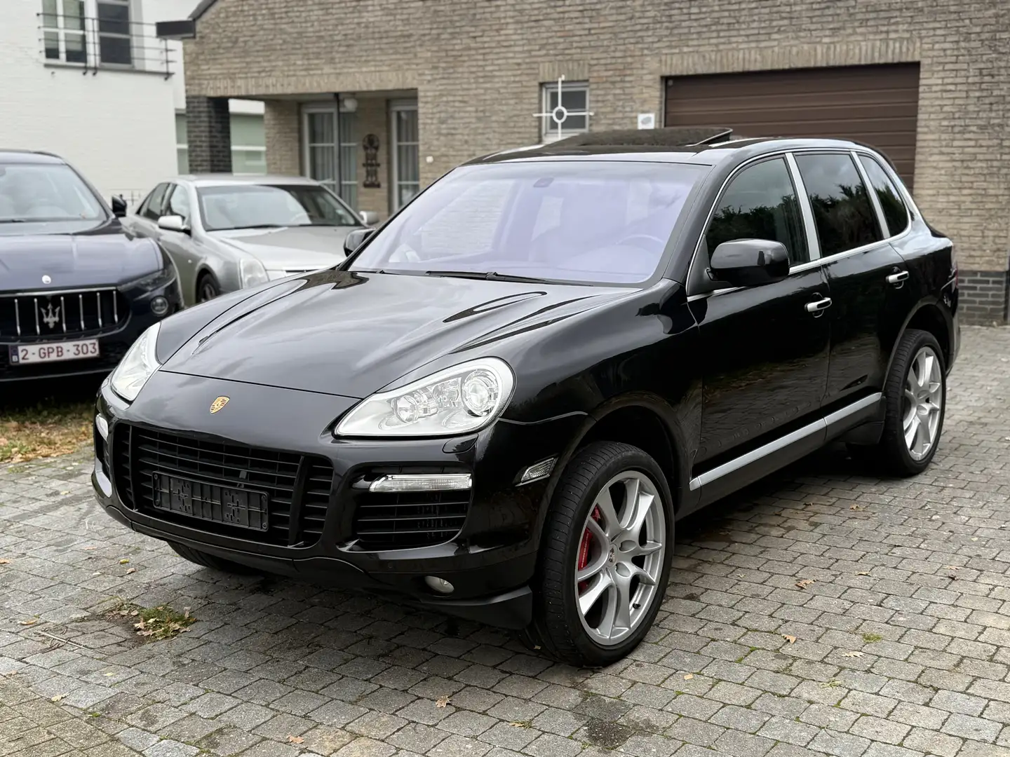 Porsche Cayenne Turbo - 4.8 V8 Tiptronic S - 500 pk Zwart - 2