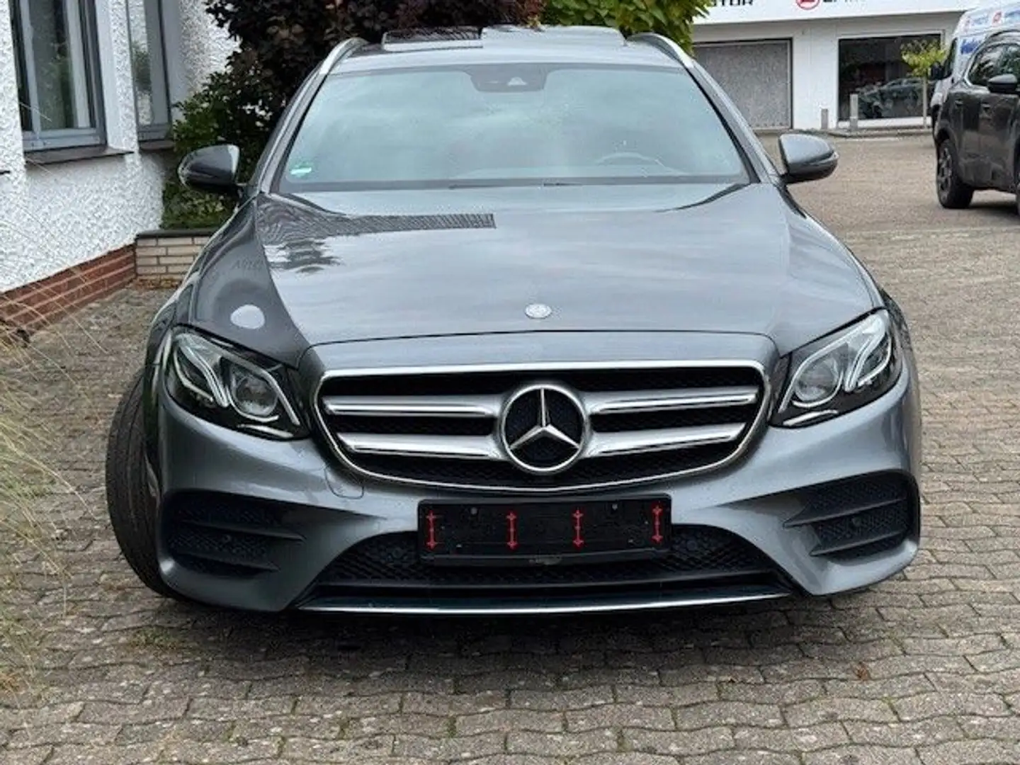 Mercedes-Benz E 220 E -Klasse T-Modell E 220 d Gris - 2