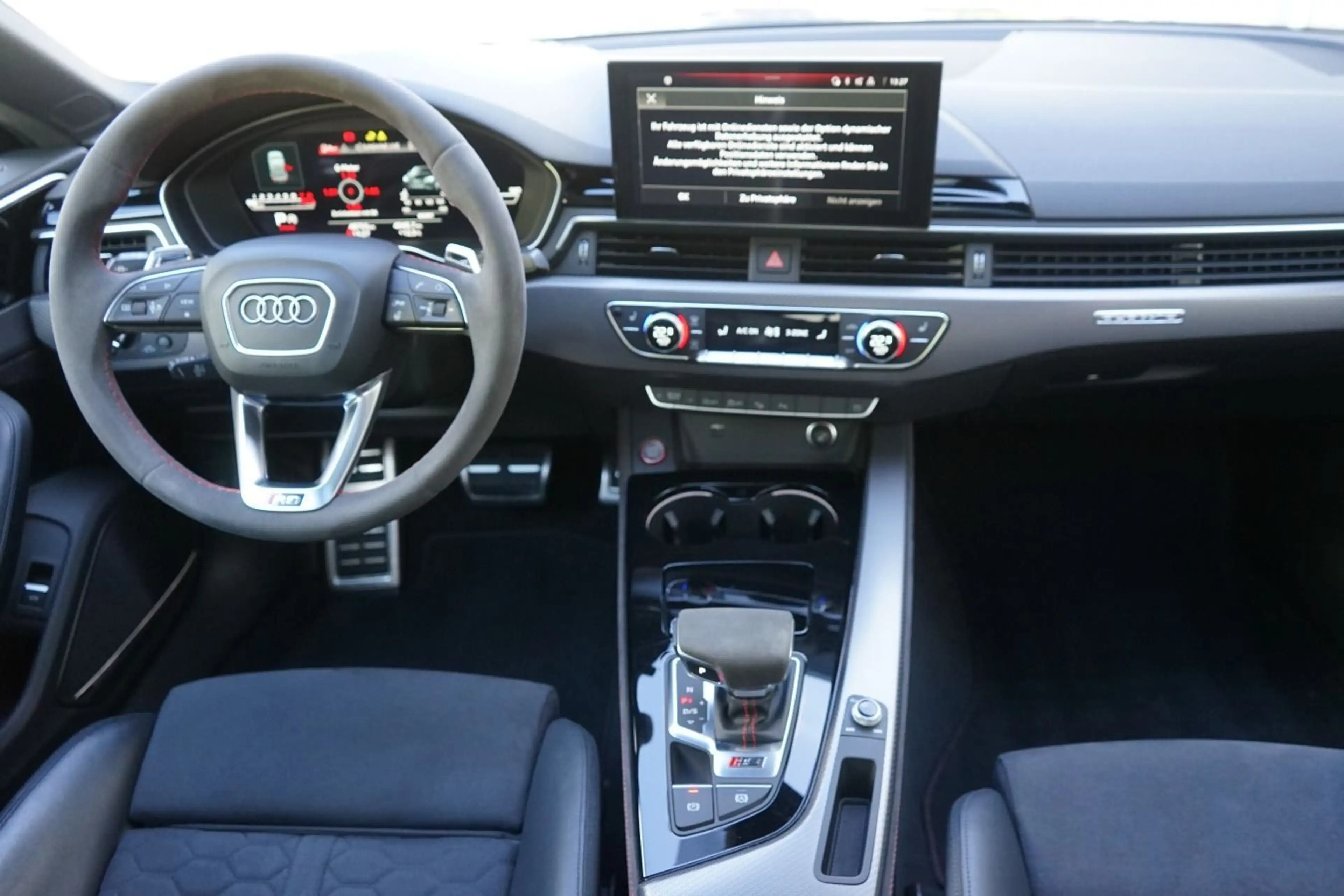 Audi RS5 2.9 TFSI quattro*B&O*Panorama* — photo 7