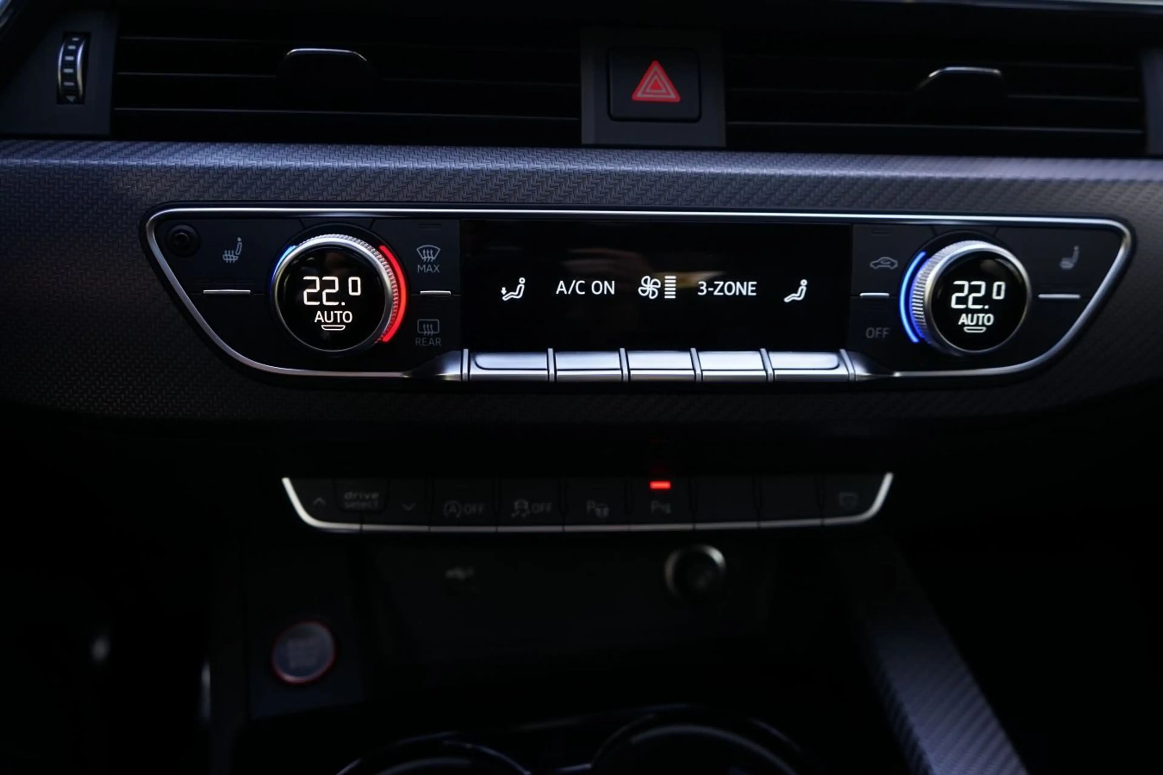 Audi RS5 2.9 TFSI quattro*B&O*Panorama* — photo 11