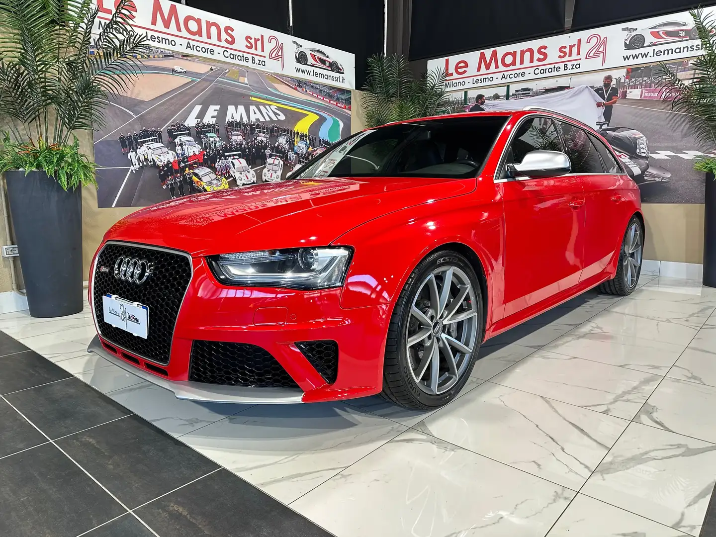 Audi RS4 Avant 4.2 fsi quattro s-tronic Červená - 1