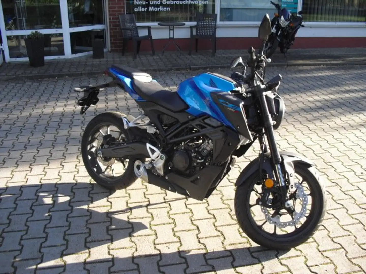 Honda CB 125 CB125R Blau uns Schwarz verfügbar Schwarz - 1
