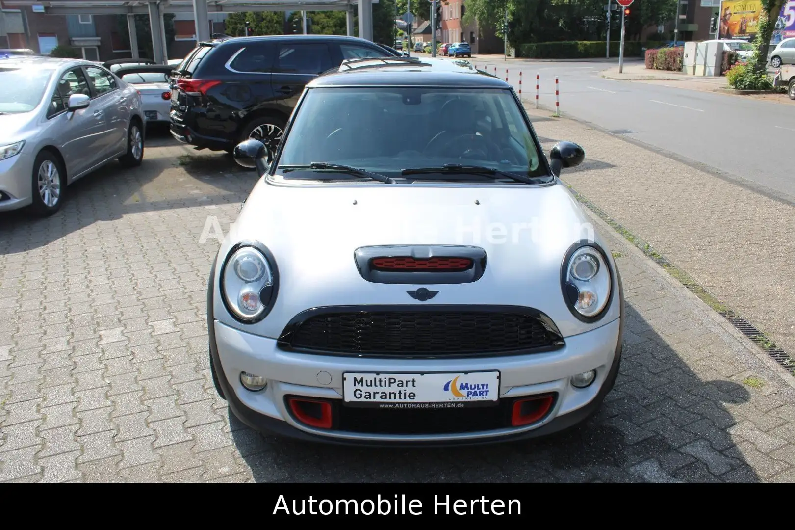 MINI Cooper S COOPER S *JCW*LEDER*PANO*NAVI*XENON* Stříbrná - 2