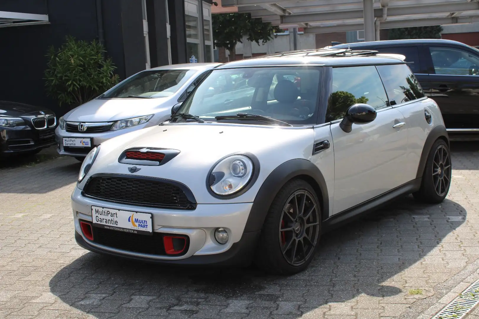 MINI Cooper S COOPER S *SUPER OPTIK*LEDER*PANO*NAVI*XENON*TOP! Silber - 1