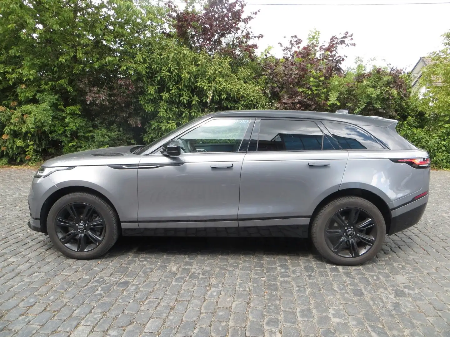 Land Rover Range Rover Velar R-Dynamic SE Grijs - 2