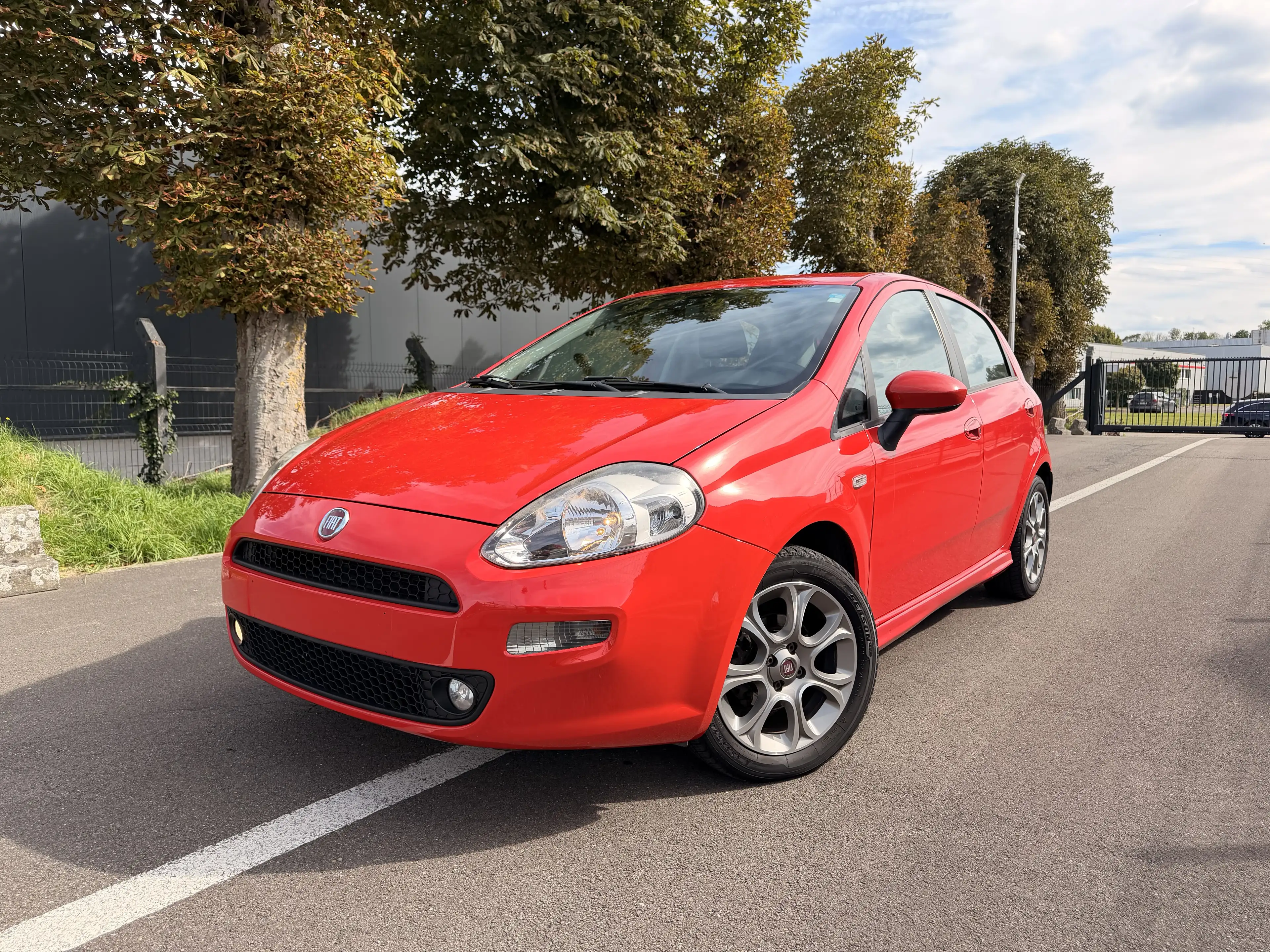 Fiat Punto Punto 1.4i**EURO6B**CLIM**JANTE SPORT**ATTACHE REM — photo 3