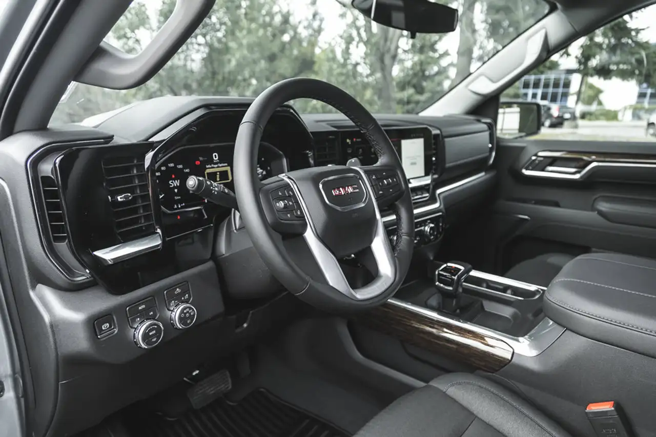 GMC Sierra 1500 снимка GMC Sierra 1500