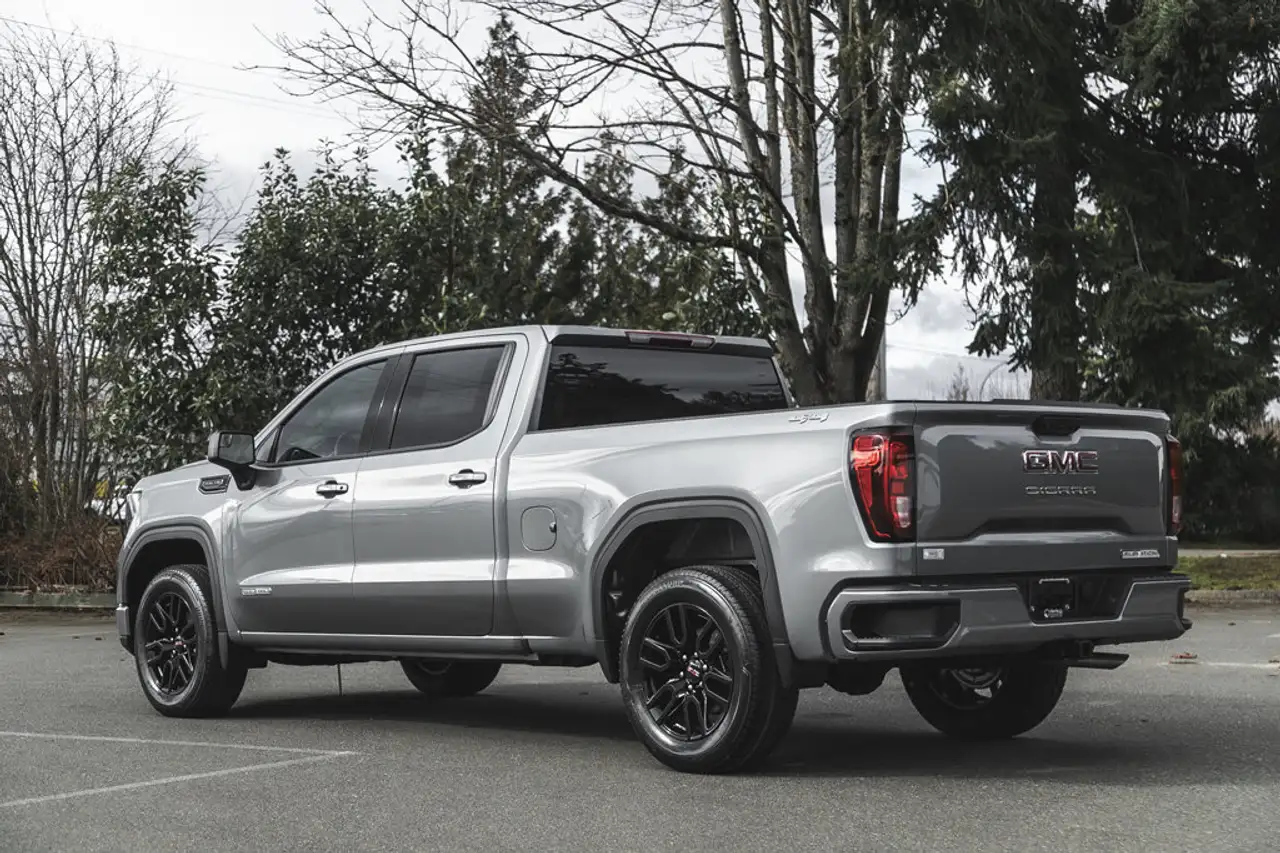 GMC Sierra 1500 снимка GMC Sierra 1500