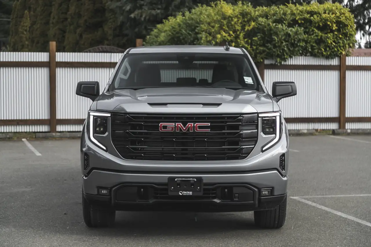 GMC Sierra 1500 снимка GMC Sierra 1500