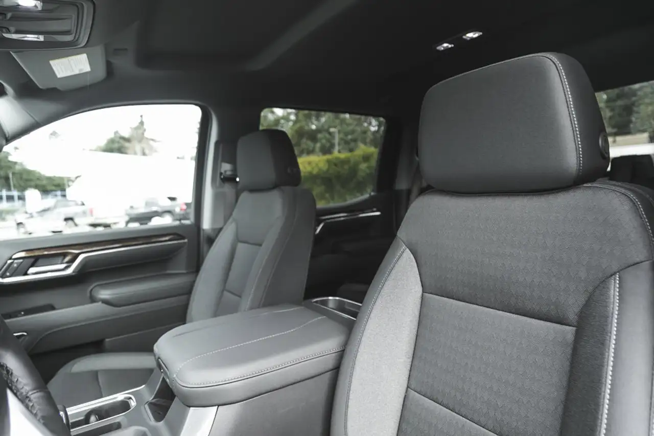 GMC Sierra 1500 снимка GMC Sierra 1500