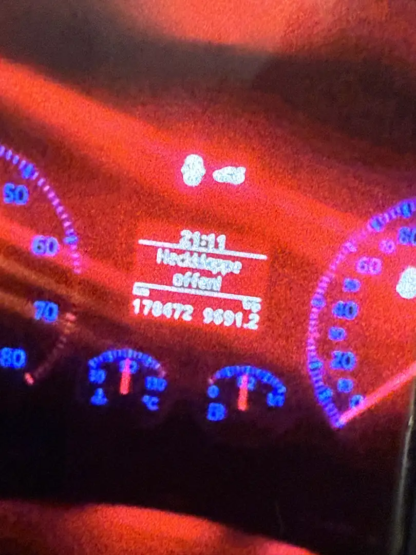 Volkswagen Jetta 1.6 FSI Trendline - 1