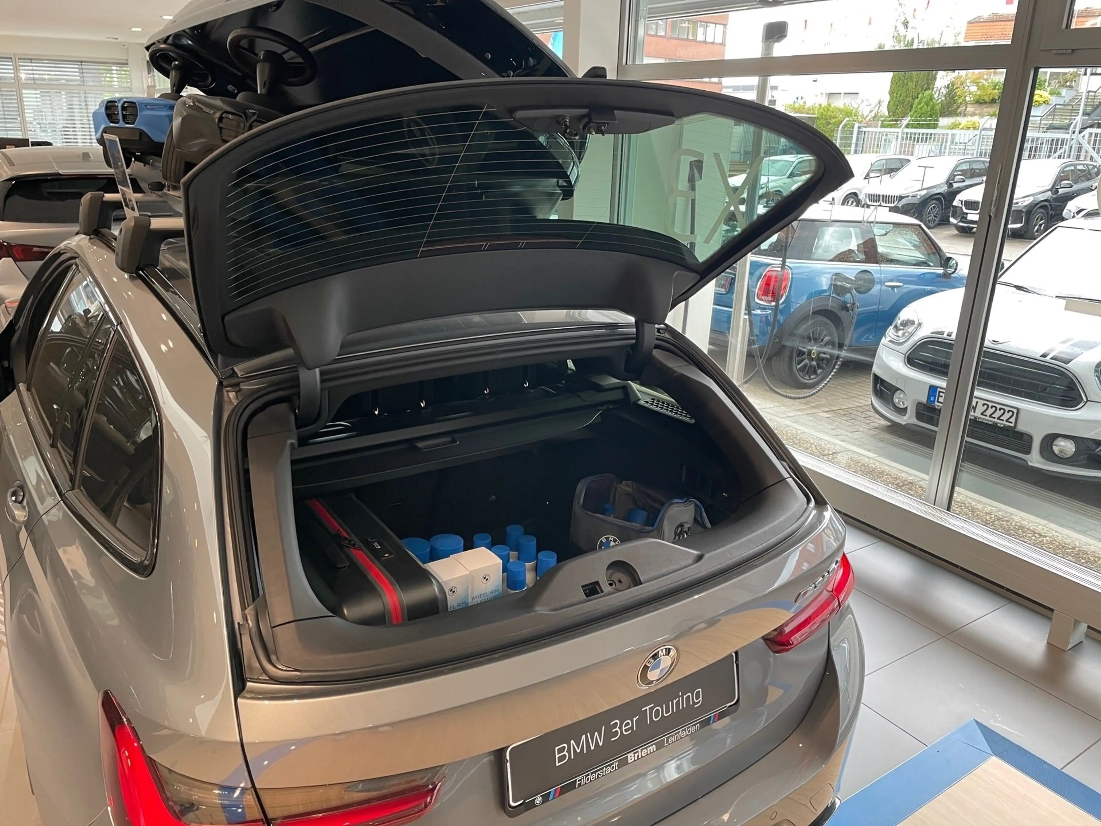 BMW 340 M340d xDrive Touring, M Sport — photo 14