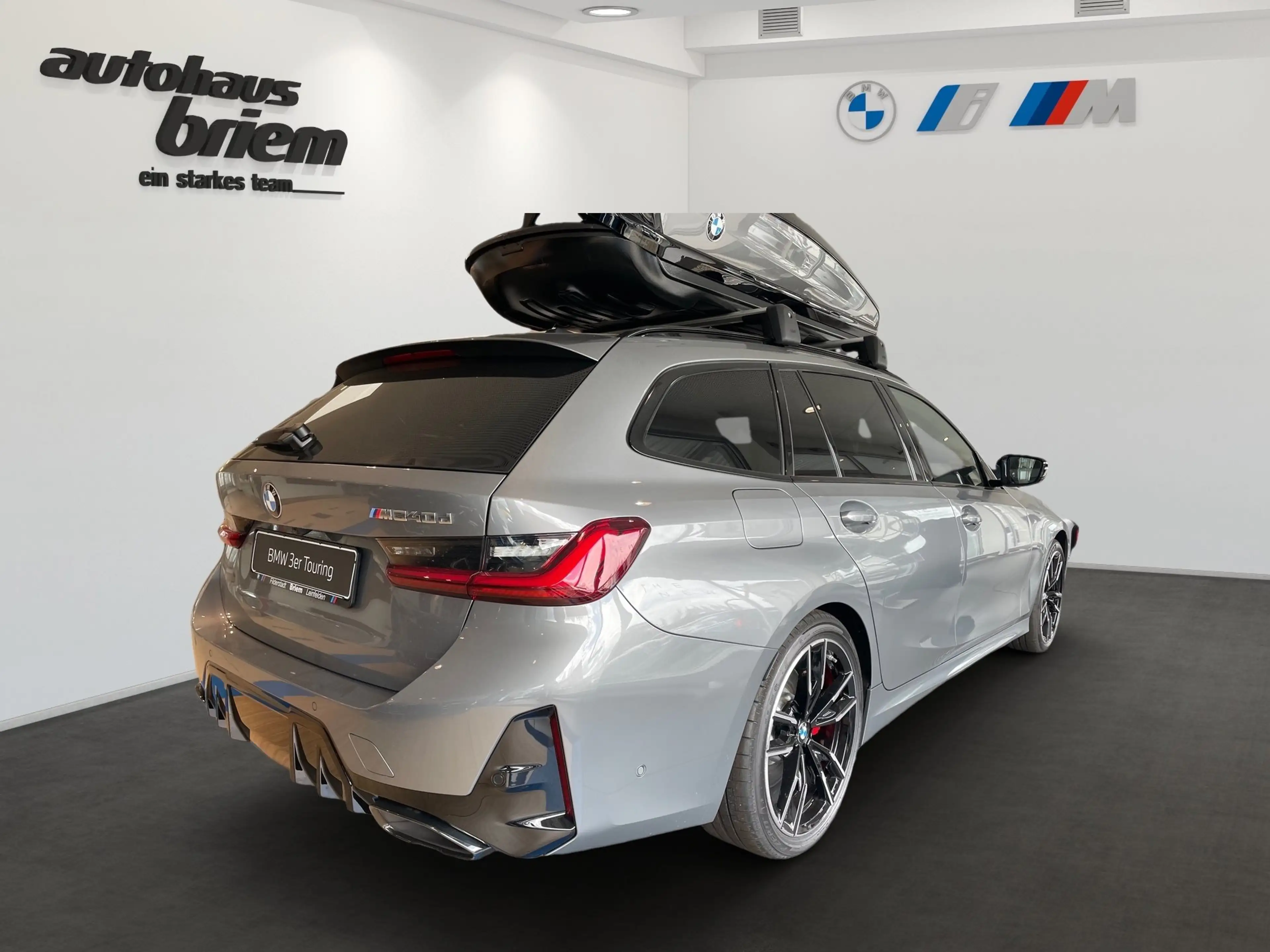 BMW 340 M340d xDrive Touring, M Sport — photo 2