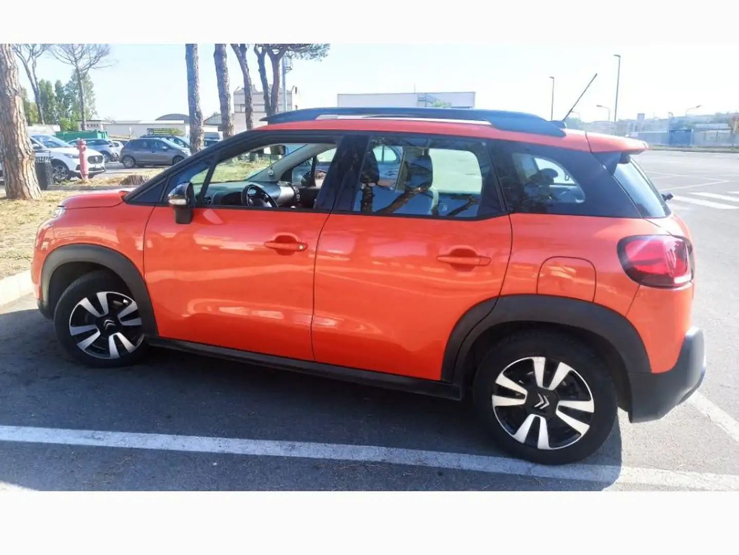 Citroen C3 Aircross 1.2 puretech Shine s&s 130cv Arancione - 1