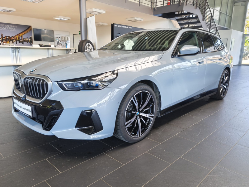BMW 520 d Tour. xDrive M Sport AHK/RFK/H&K/ACC/20" — photo 3