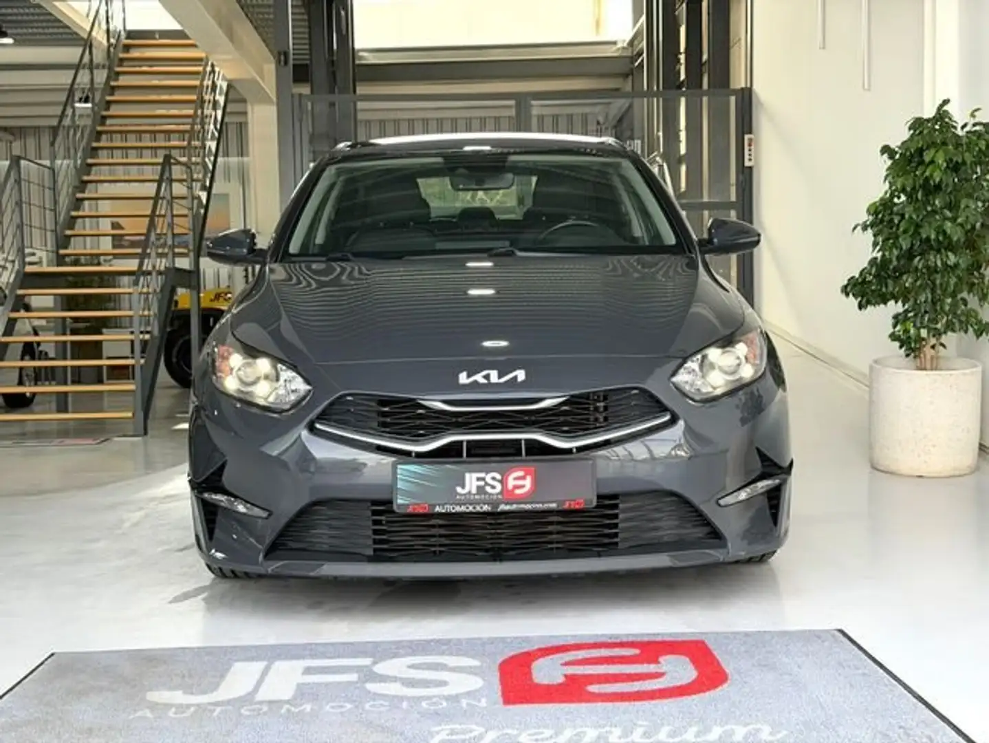 Kia 1.0 TGDI 120 CV Gris - 2