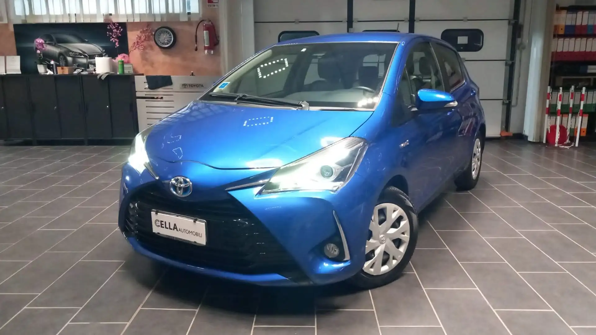Toyota Yaris Yaris III 2017 5p 1.5h Active my18 - 2
