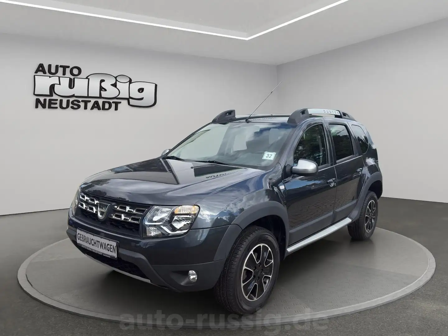 Dacia Duster Urban Explorer 4x2 1.2 16V,KAMERA,1.H Grau - 1