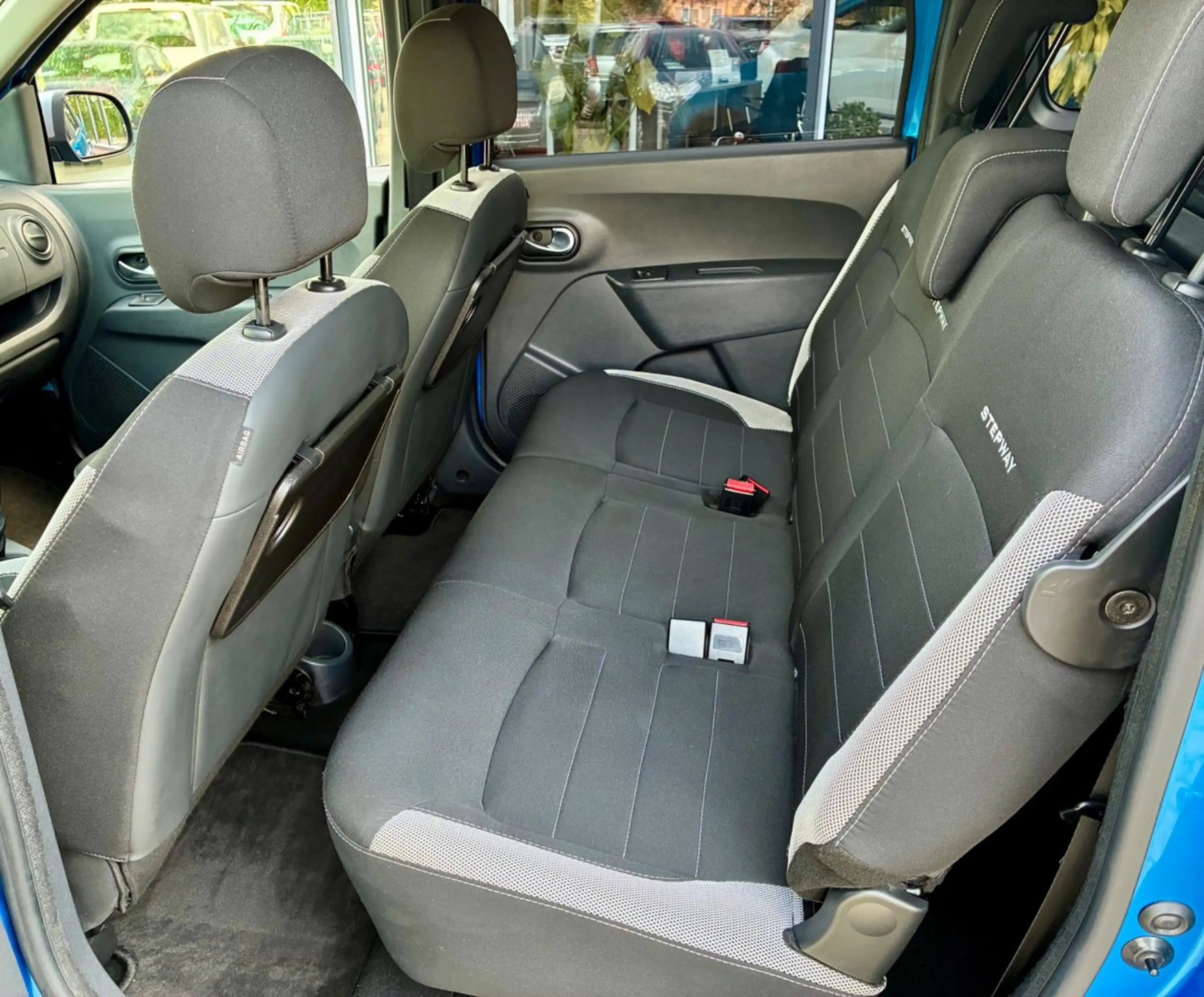 Dacia Lodgy Stepway Navi PDC — photo 11