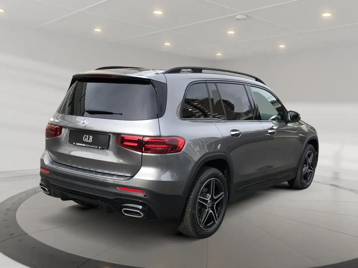Mercedes-Benz GLB 200 +MBUX+AMG+Wide+Navi+Pano+AHK+SpurW+PDC Grau - 2