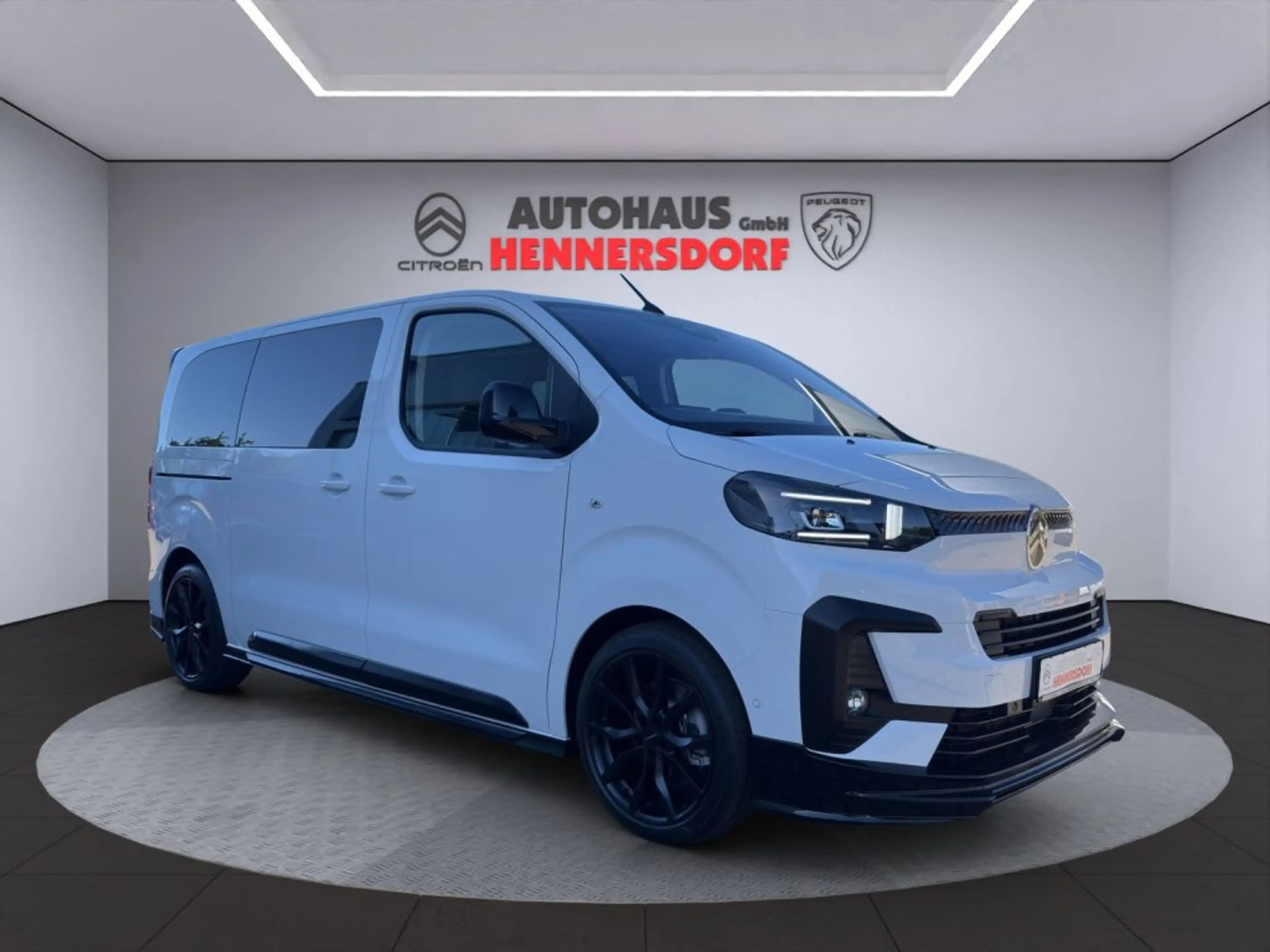 Citroen Spacetourer M 2.0 BlueHDi 180 EAT8 Max — photo 2