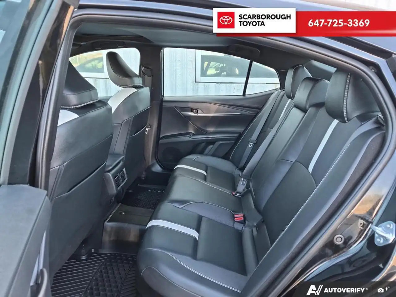 Toyota Camry снимка Toyota Camry