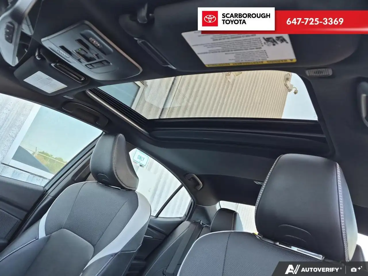 Toyota Camry снимка Toyota Camry