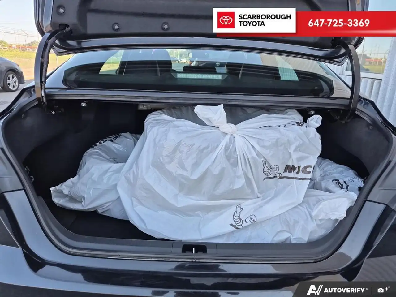 Toyota Camry снимка Toyota Camry