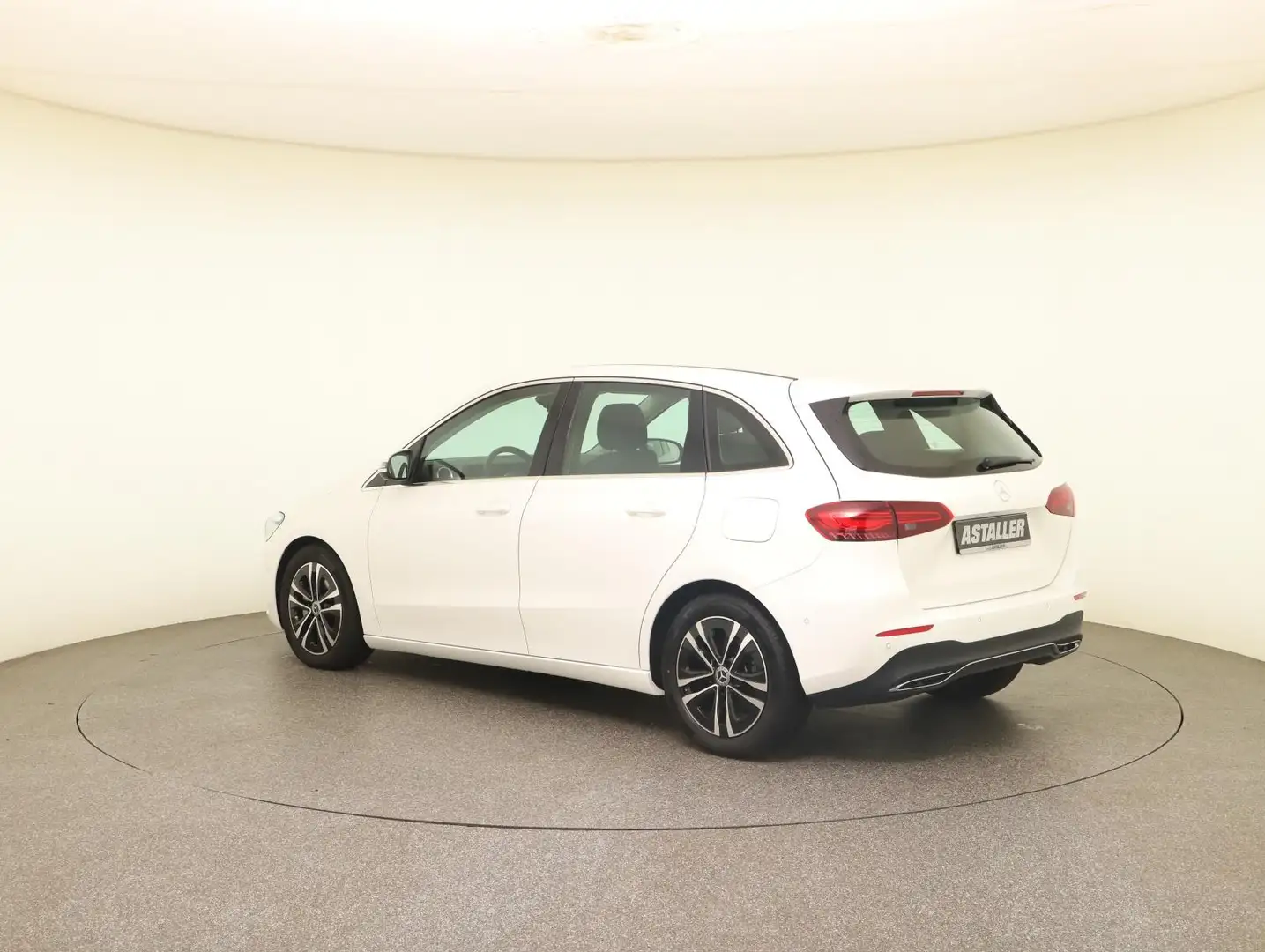 Mercedes-Benz B 200 d Progressive Advance+AHK+MBUX+Winterp+Kam Weiß - 2