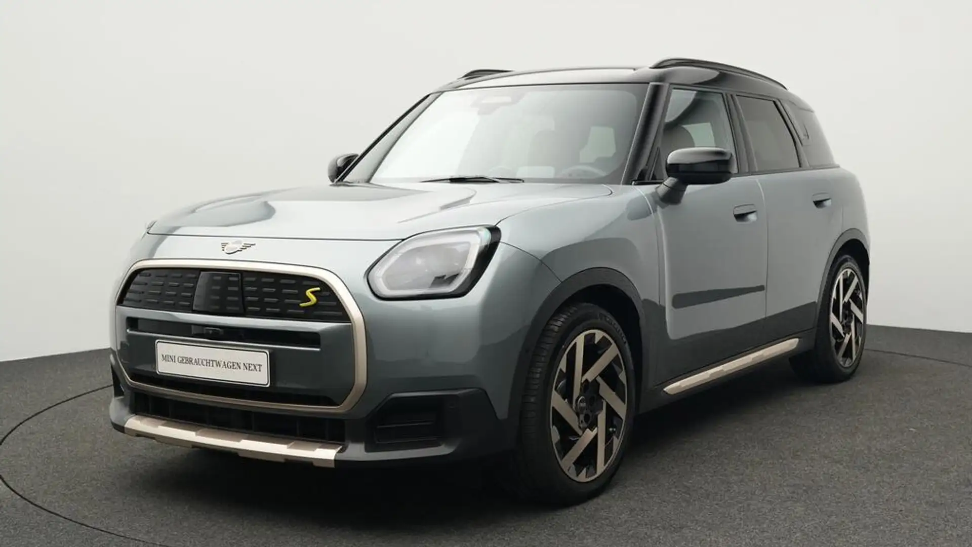 MINI Countryman SE All4 Favoured Trim Vert - 1