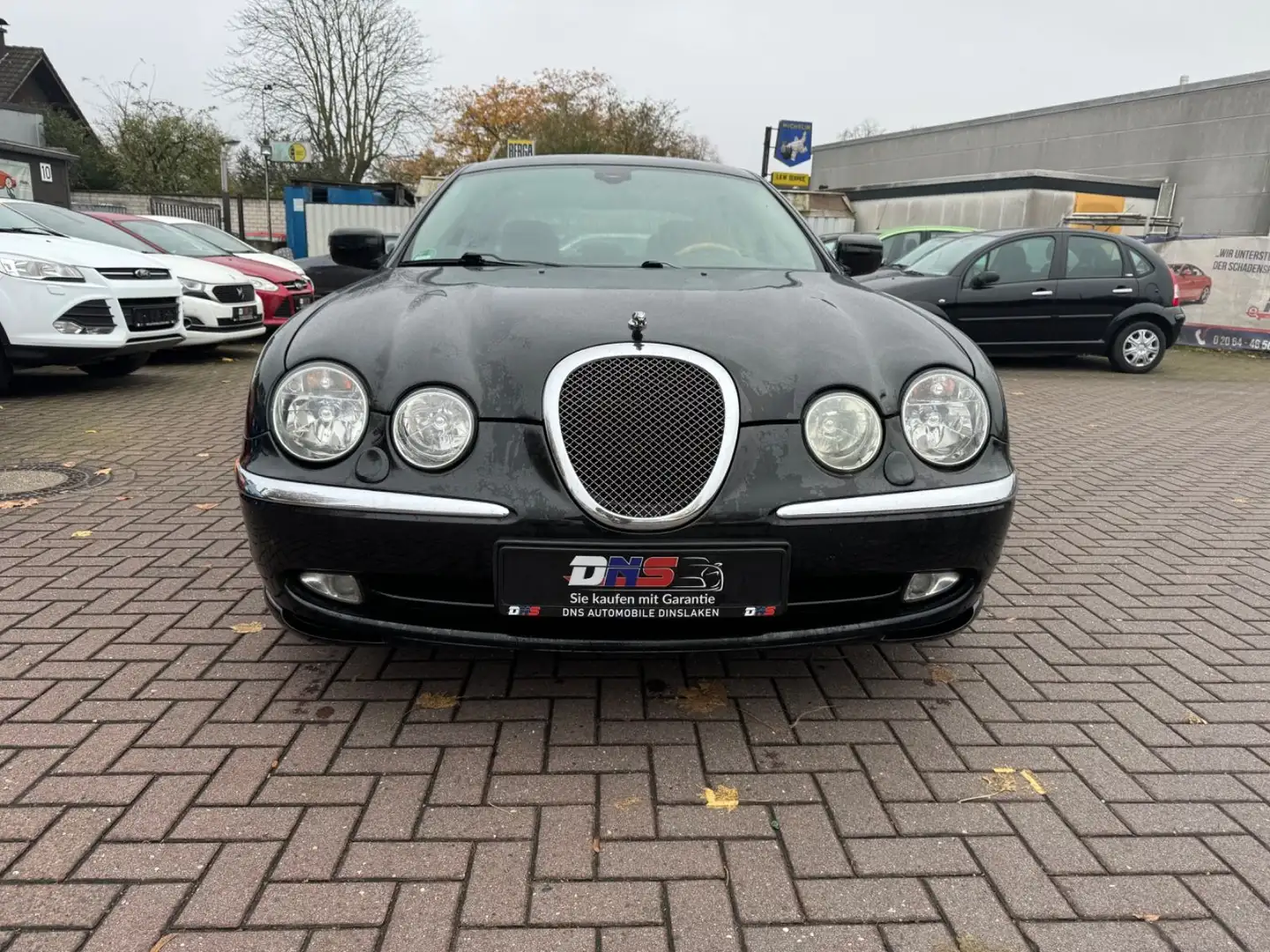 Jaguar S-Type V6 Executive Schwarz - 2
