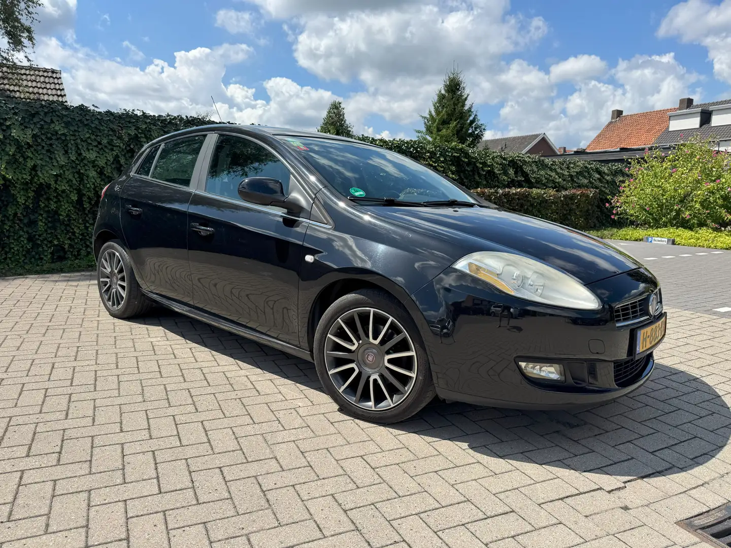 Fiat Bravo 1.4 T-Jet Dynamic | Nieuw APK | Incl. winterbanden Zwart - 1