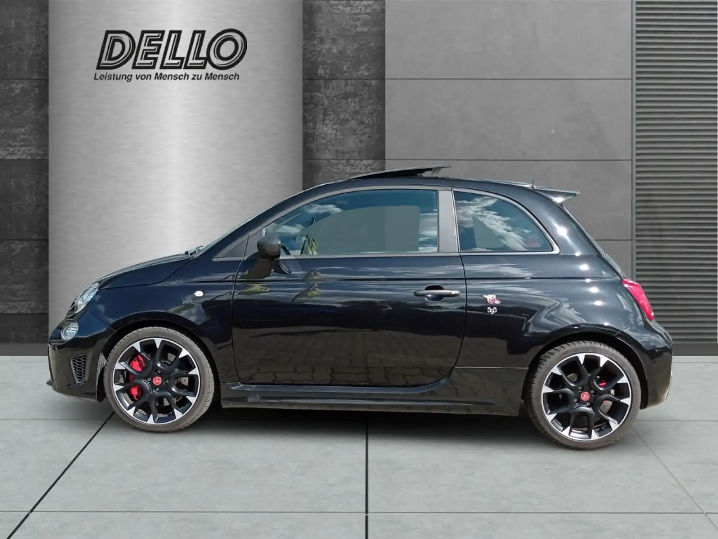 Abarth 595 Competizione 1.4 T-JET Beats Xenon Panodach Navi Zwart - 2
