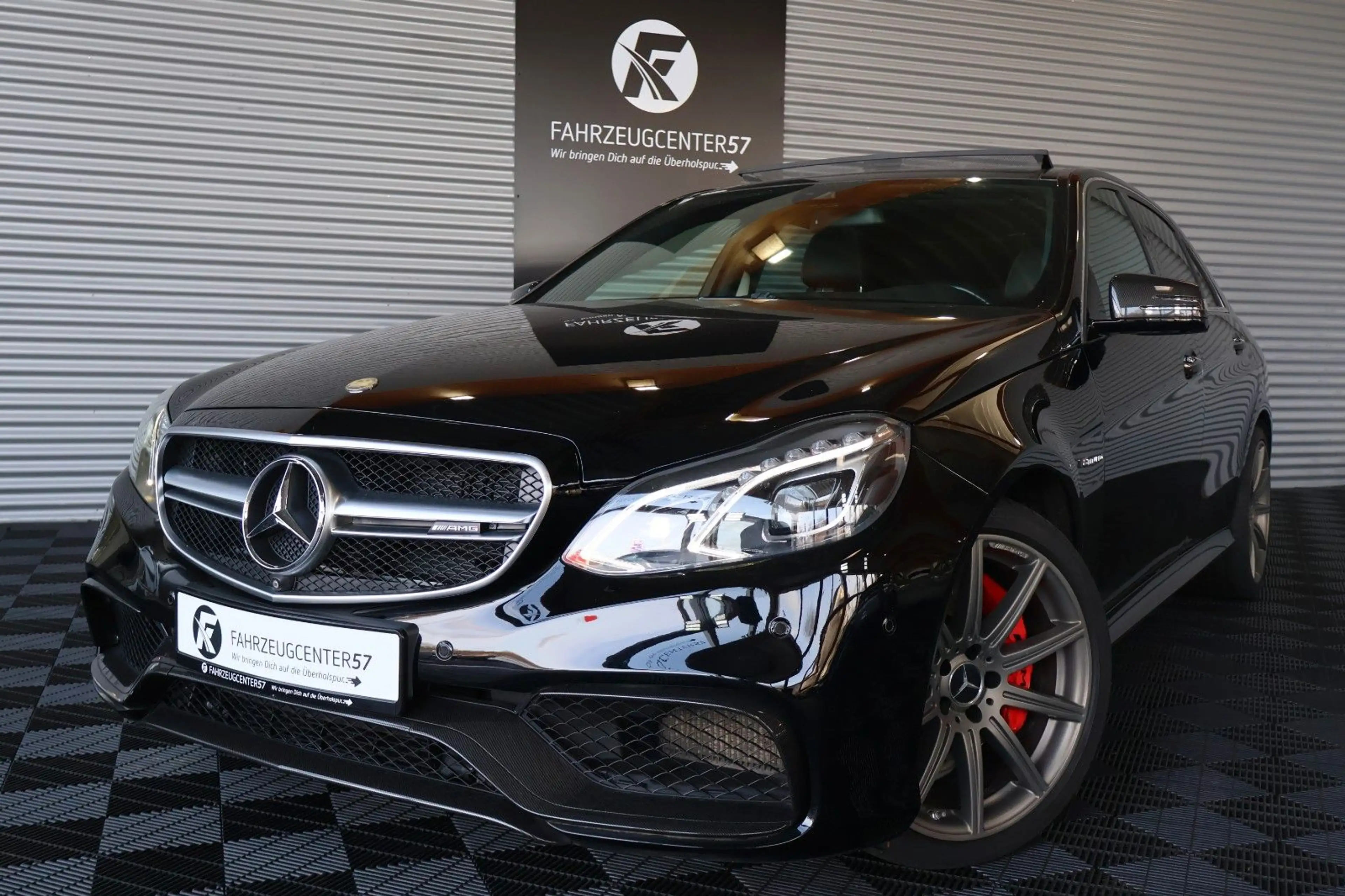 Mercedes-Benz E 63 AMG S 4MATIC/LED/PANO/H&K/360°KAMERA