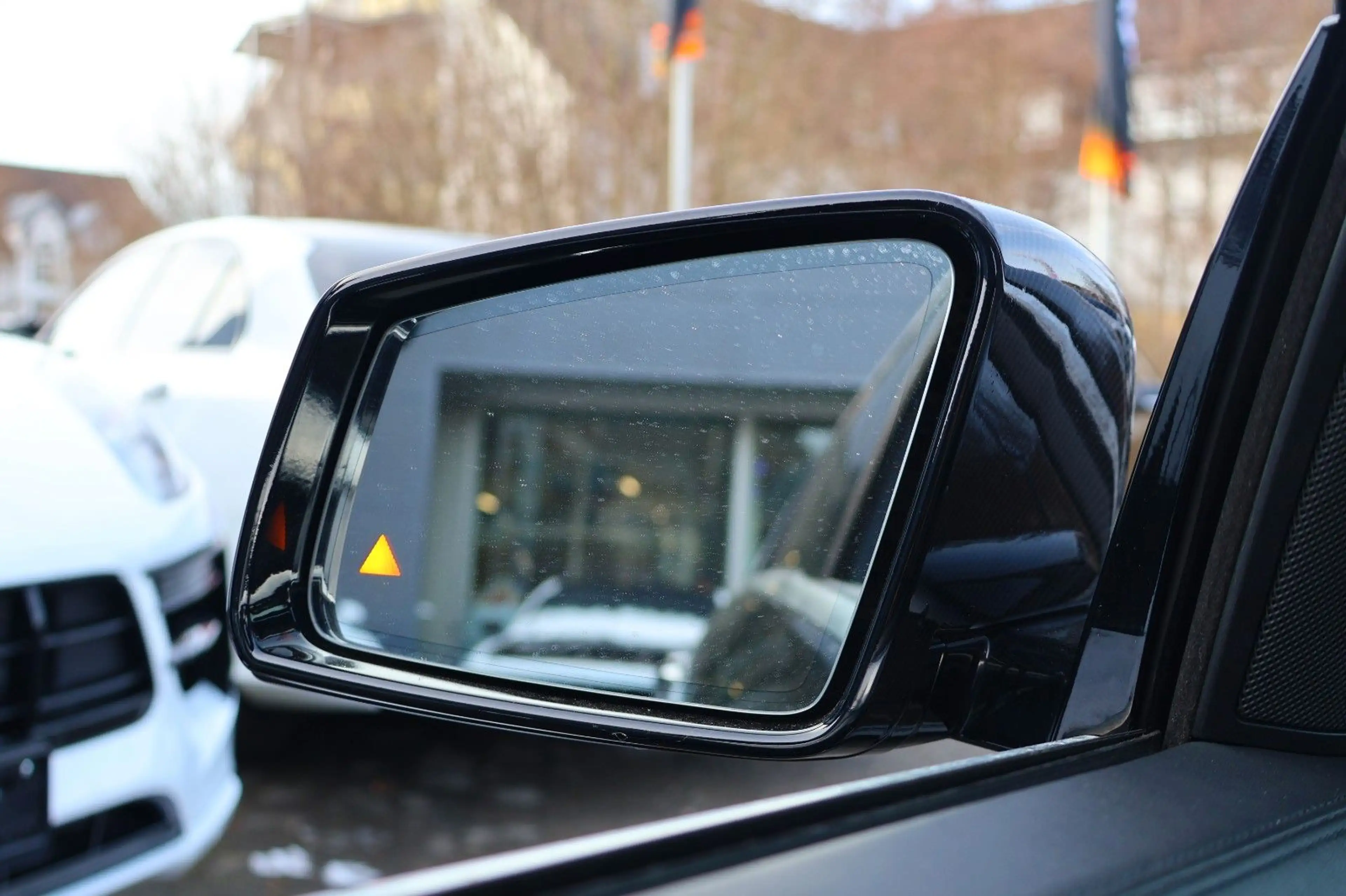 Mercedes-Benz E 63 AMG S 4MATIC/LED/PANO/H&K/360°KAMERA — photo 7