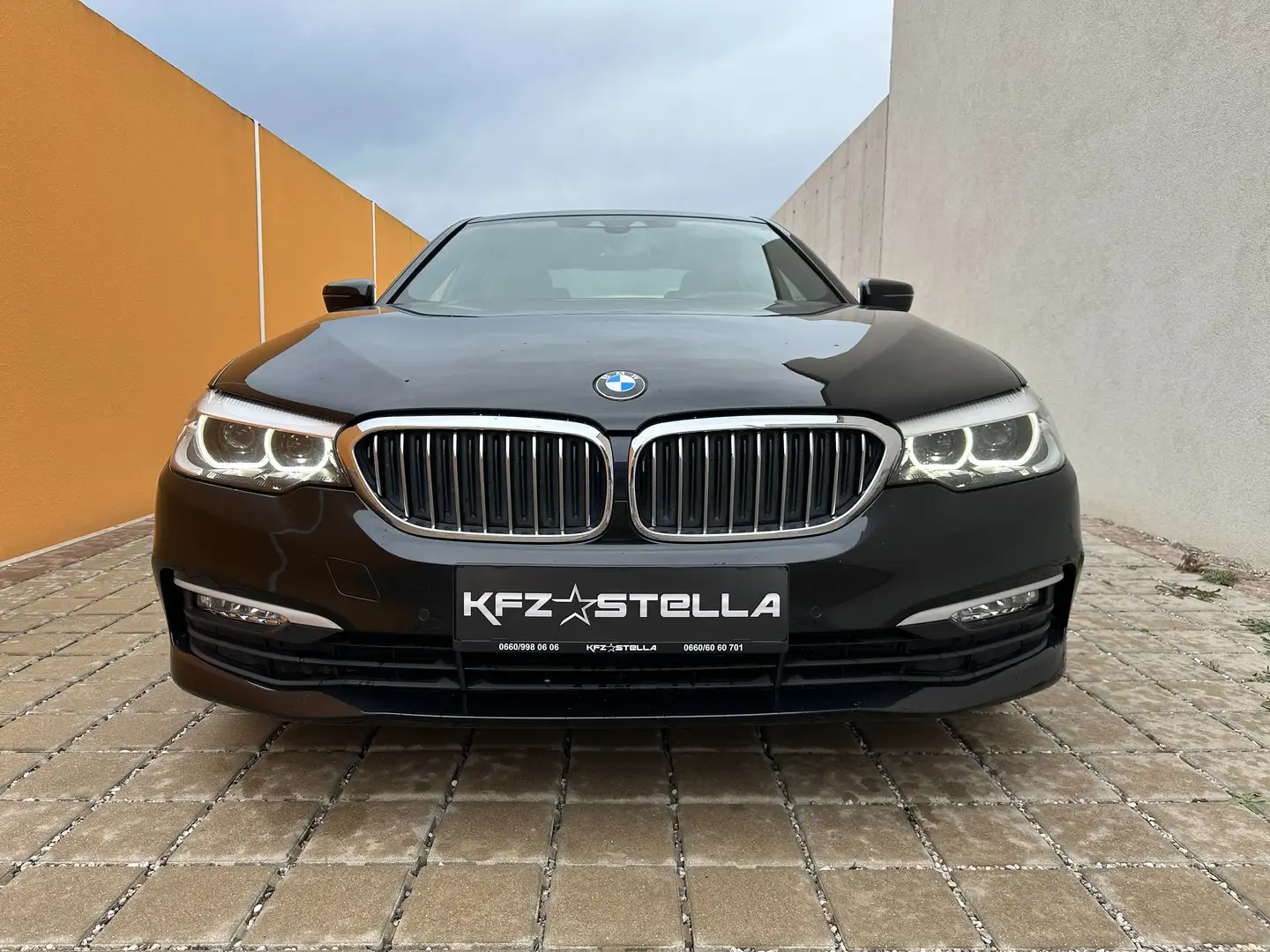 BMW 530 530d xDrive M-Lenkrad/VollDigTacho/DrivingAssist Siyah - 2