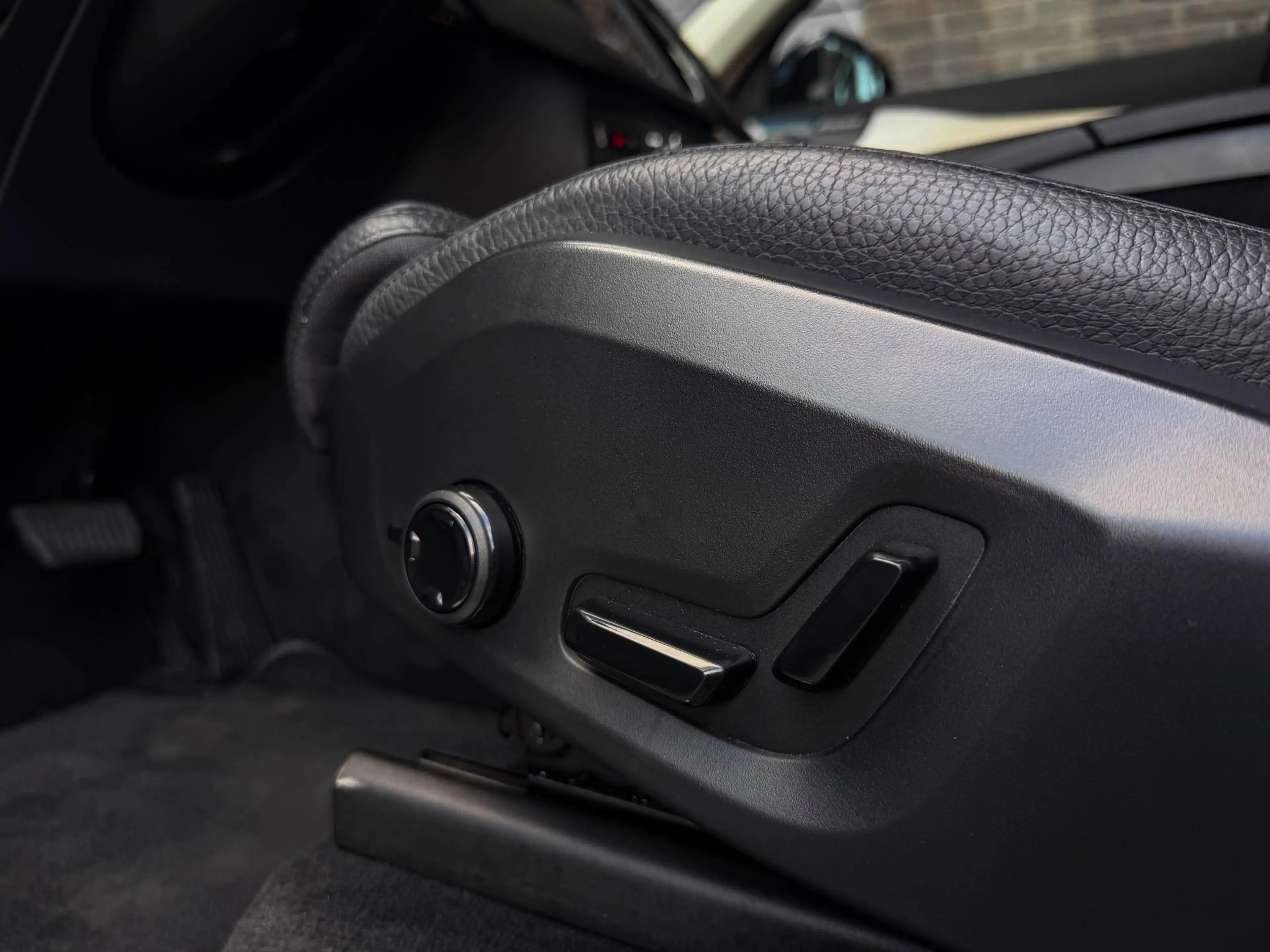 Volvo XC90 2.0 T8 Recharge AWD All Black | 22" | Trekh. | Bli — photo 10