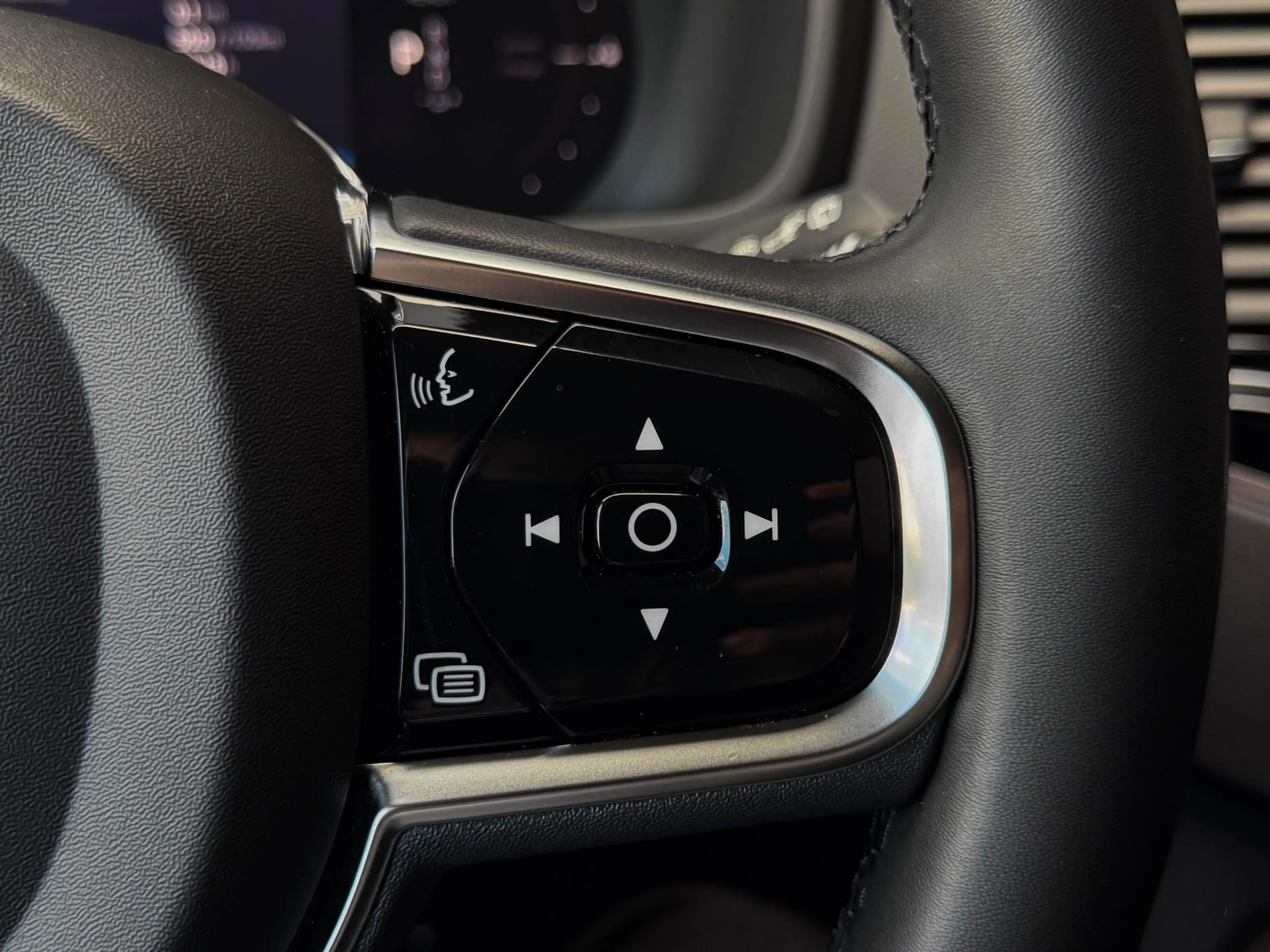 Volvo XC90 2.0 T8 Recharge AWD All Black | 22" | Trekh. | Bli — photo 31