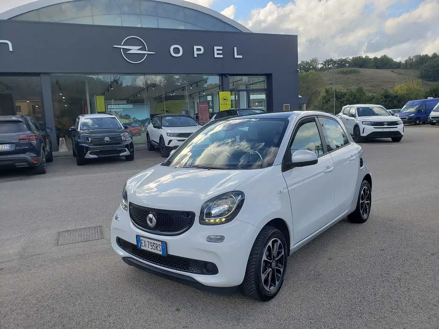 smart forFour 2ªs. 1.0 Prime Benzina 71CV Bianco - 1