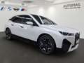 BMW iX xDrive40 DrivAssProf*ParkAssProf*Panorama*AHK* Blanc - thumbnail 2