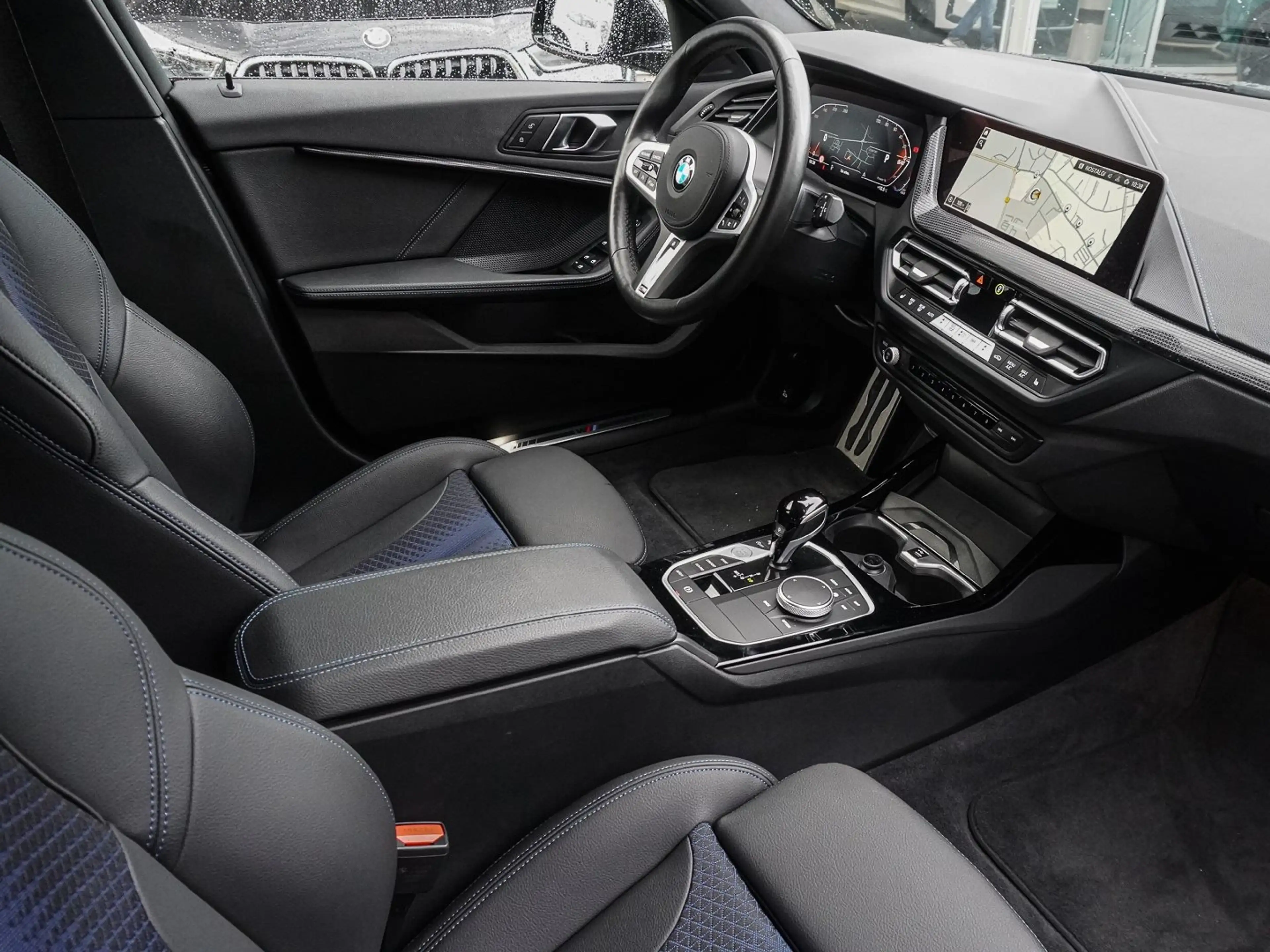 BMW 118 i M Sport AHK RFK NAVI LED PDC V+H DAB Klima — photo 6