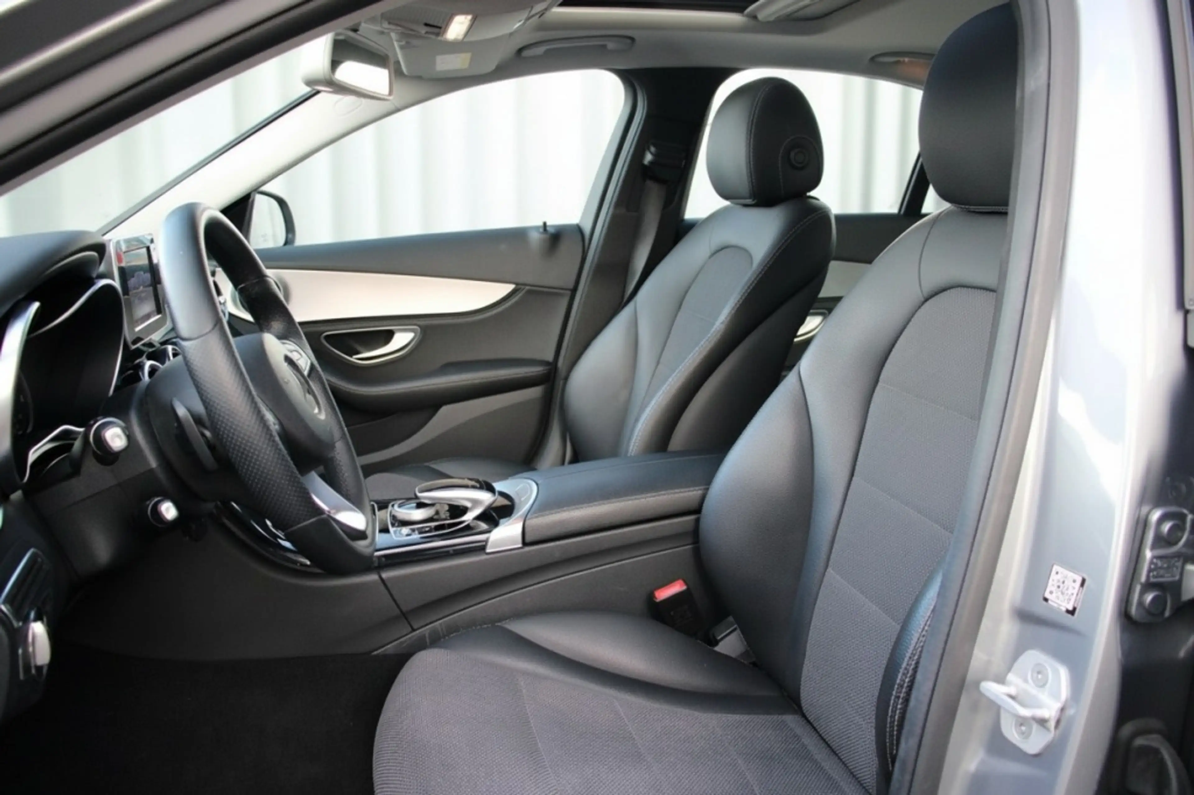 Mercedes-Benz C 180 Ambition — photo 12