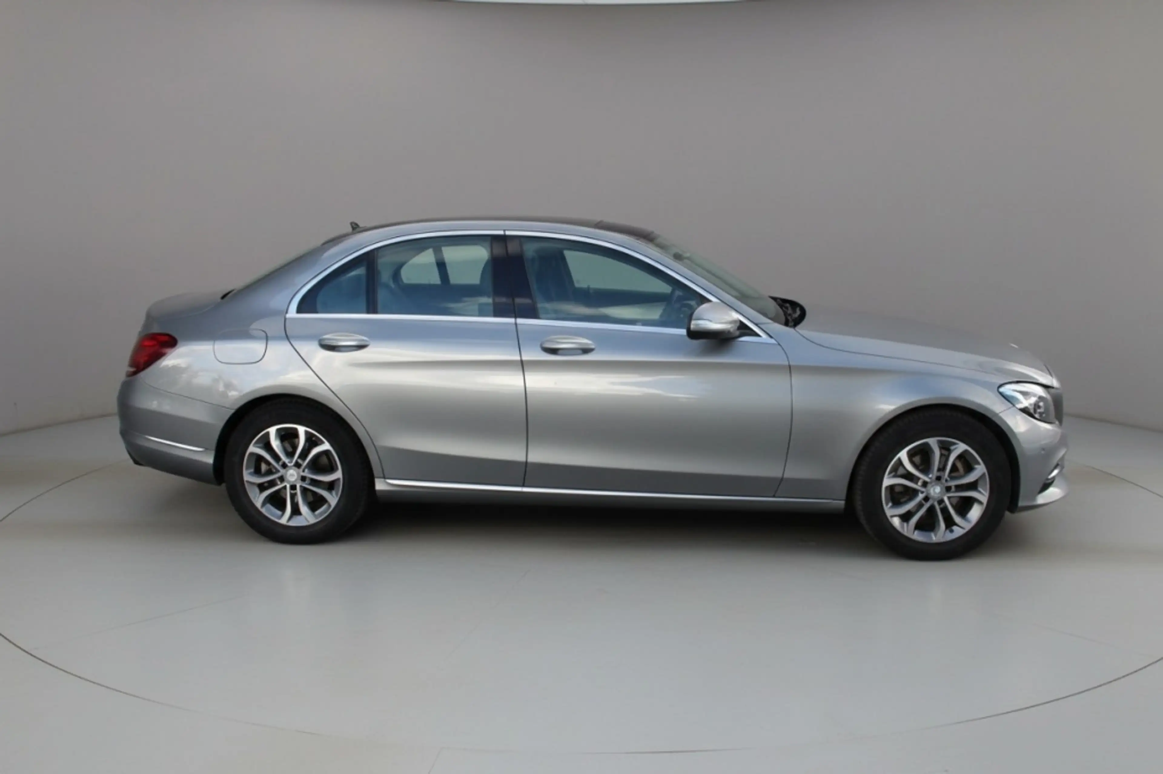 Mercedes-Benz C 180 Ambition — photo 6