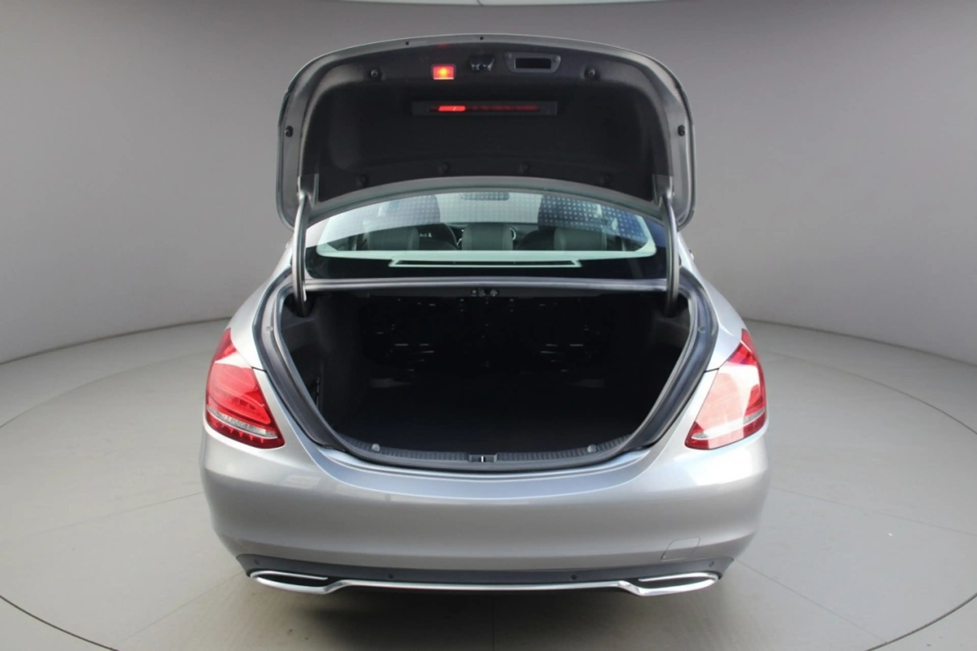 Mercedes-Benz C 180 Ambition — photo 8