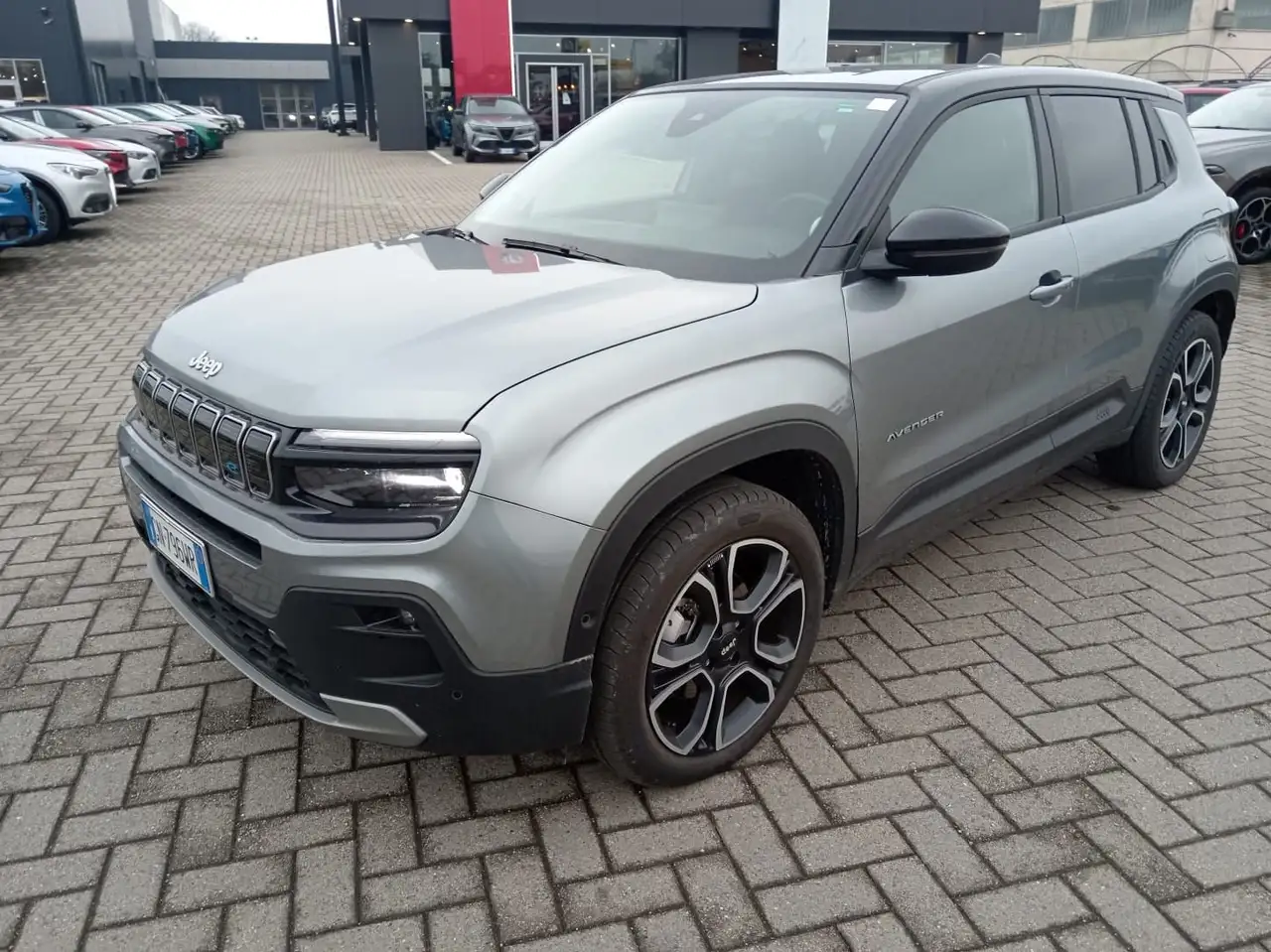 Jeep Avenger BEV 156cv Summit