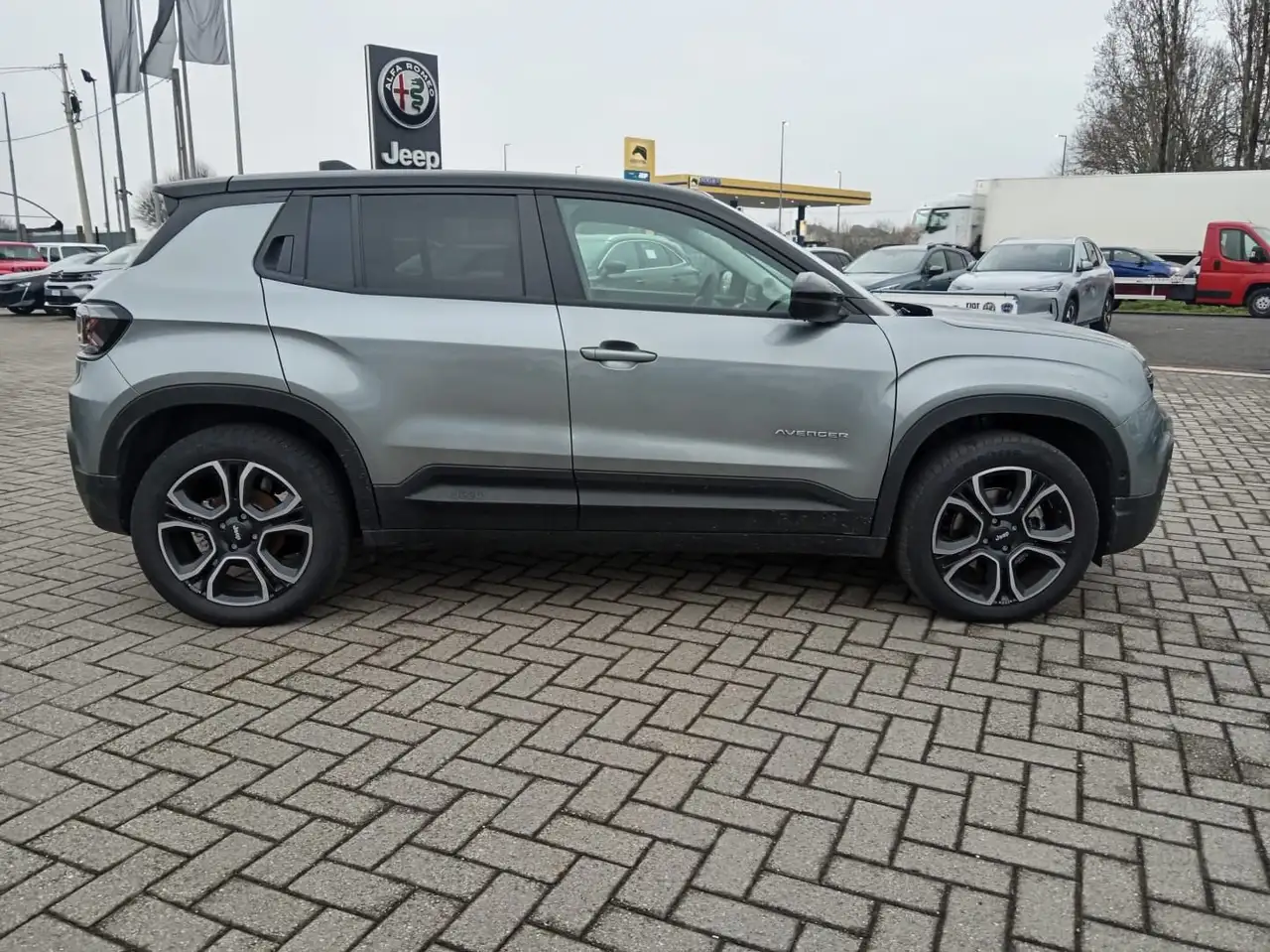 Jeep Avenger BEV 156cv Summit 4