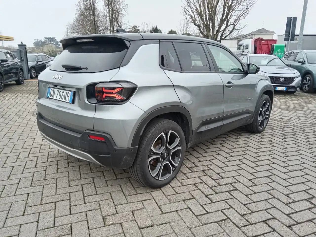 Jeep Avenger BEV 156cv Summit 5